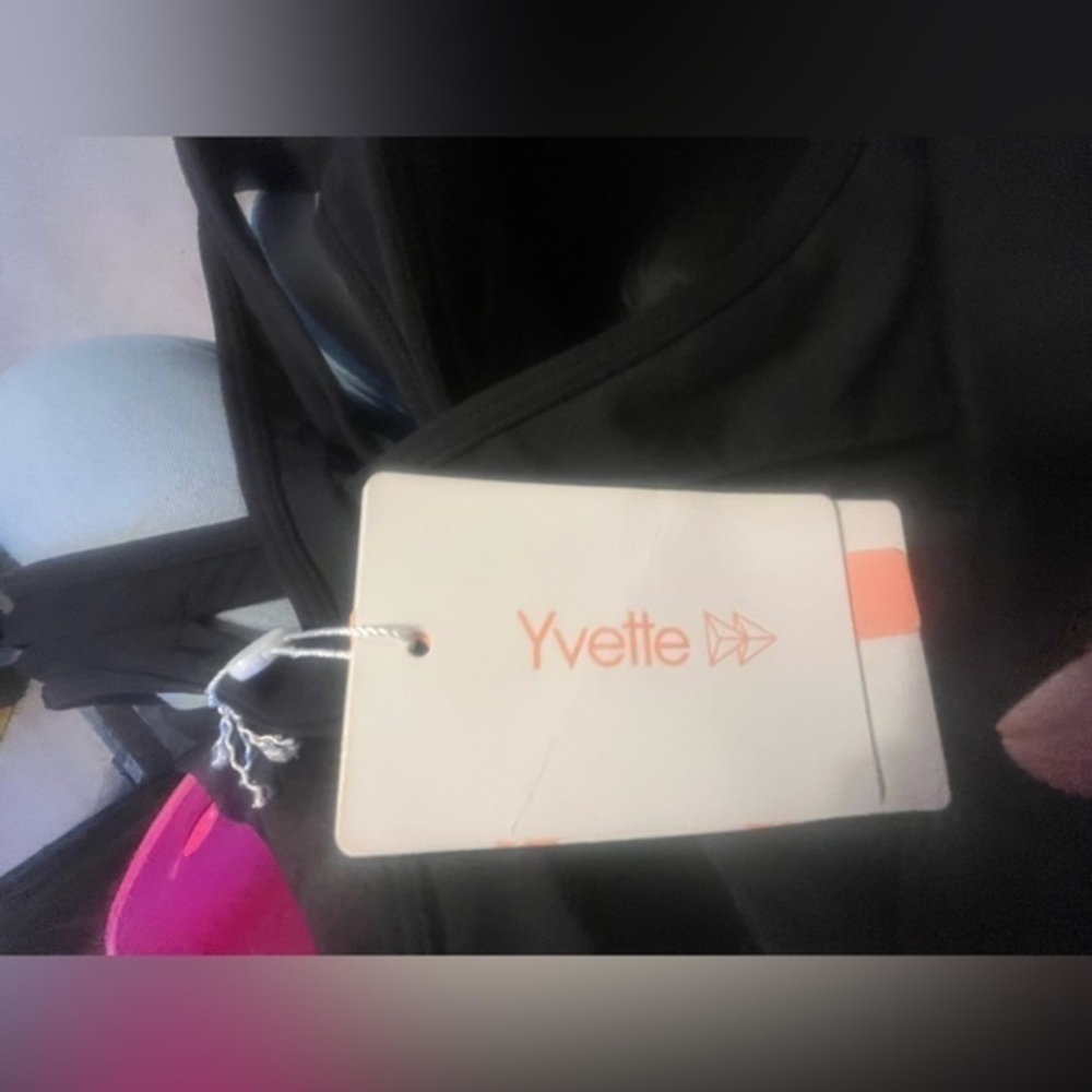 NWT Yvette Sports Bra Criss Cross Back Running Bra for Plus Size Sz XL+ - Picture 10 of 11